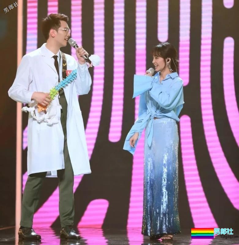 帅医生酷似刘昊然却更“大”，给何炅拔罐上热搜 - 51虹马