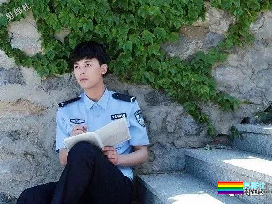 清爽干净的校草小哥哥,是你想相亲的男朋友吗? - 51虹马 清爽干净的校草小哥哥,是你想相亲的男朋友吗? - 51虹马