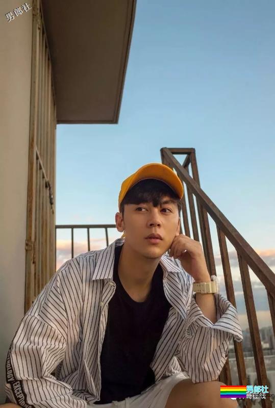 清爽干净的校草小哥哥,是你想相亲的男朋友吗? - 51虹马 清爽干净的校草小哥哥,是你想相亲的男朋友吗? - 51虹马