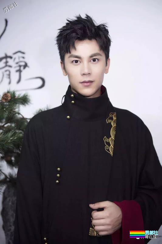 清爽干净的校草小哥哥,是你想相亲的男朋友吗? - 51虹马 清爽干净的校草小哥哥,是你想相亲的男朋友吗? - 51虹马