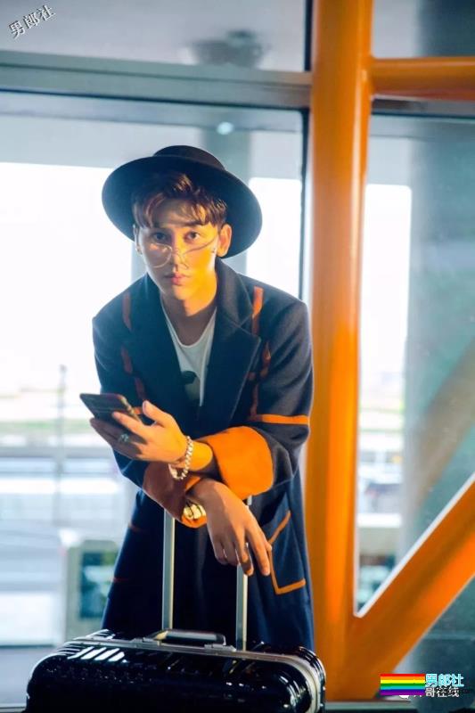 清爽干净的校草小哥哥，是你想相亲的男朋友吗？ - 51虹马