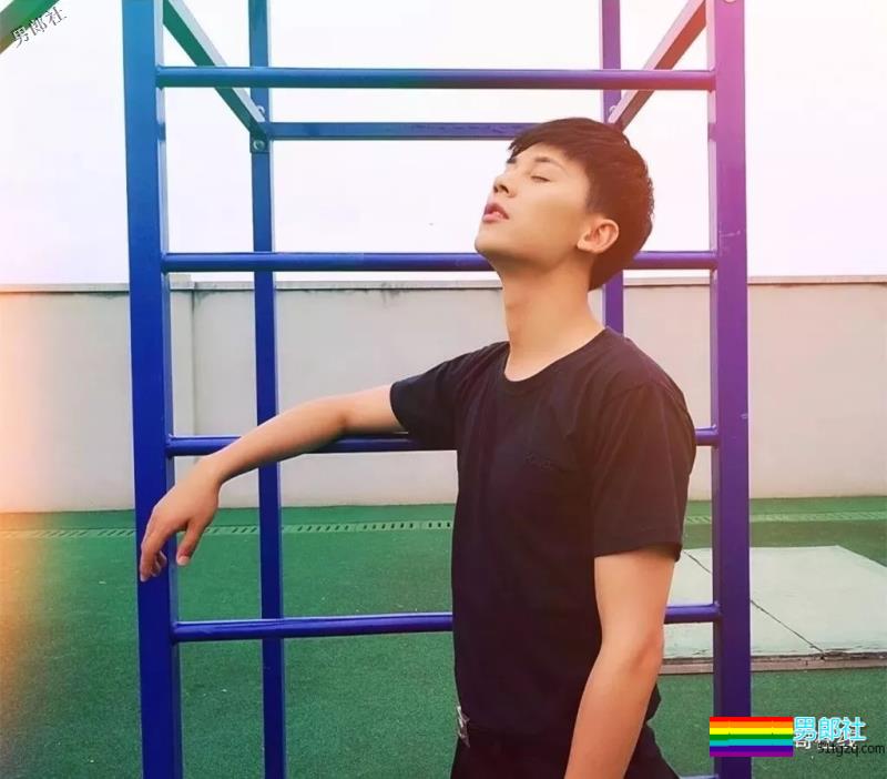 清爽干净的校草小哥哥，是你想相亲的男朋友吗？ - 51虹马