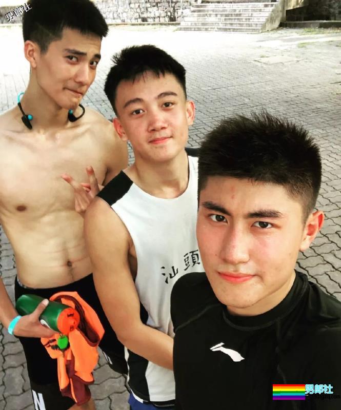 汕头大学篮球队颜值担当！2米05健身露内裤边 - 51虹马