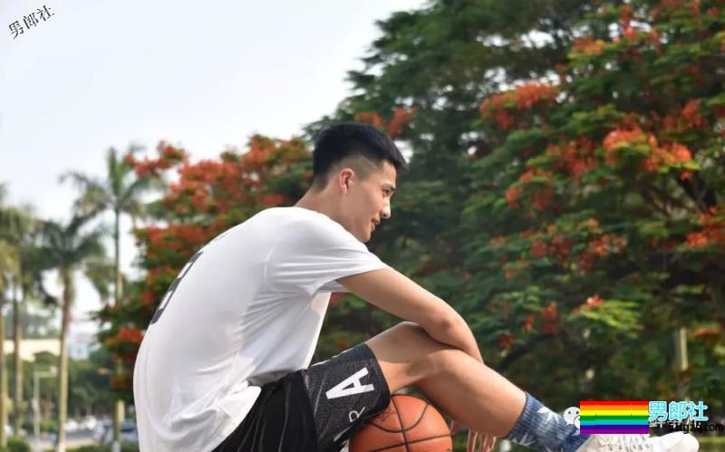 汕头大学篮球队颜值担当！2米05健身露内裤边 - 51虹马