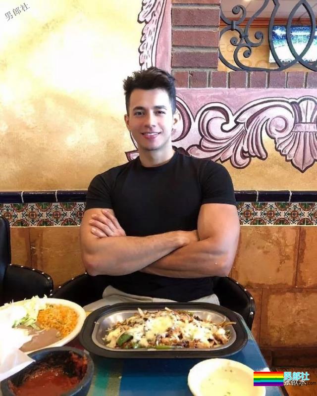 我愿意和这个男孩心连心，一起创造我们的小星星 - 51虹马