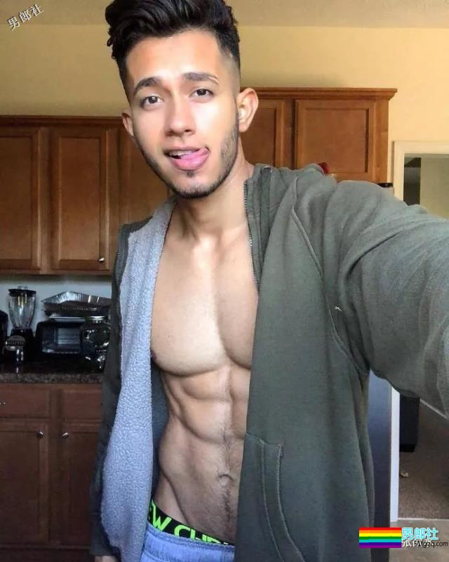 我愿意和这个男孩心连心，一起创造我们的小星星 - 51虹马