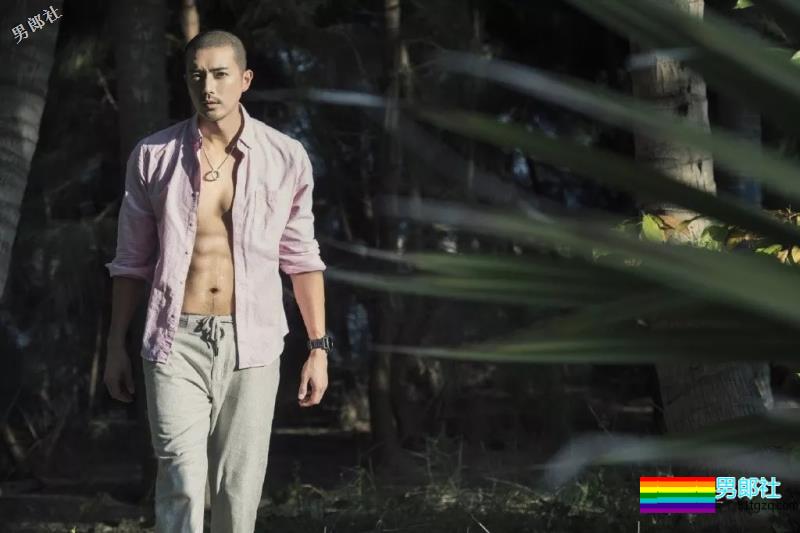 言承旭与寸头胡渣男同居？这个公狗腰肌肉男，我可以！ - 51虹马