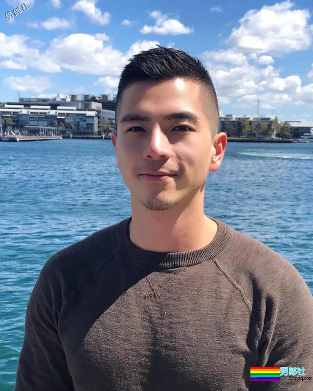 帅哥欧巴自爆入熊池，自拍竟有这么多小心机？ - 51虹马