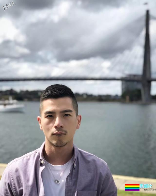 帅哥欧巴自爆入熊池，自拍竟有这么多小心机？ - 51虹马