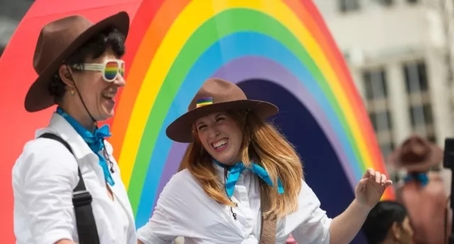 因同性恋身份被辞退？新型艾滋病疫苗证实有效？ - 51虹马