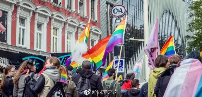 因同性恋身份被辞退？新型艾滋病疫苗证实有效？ - 51虹马