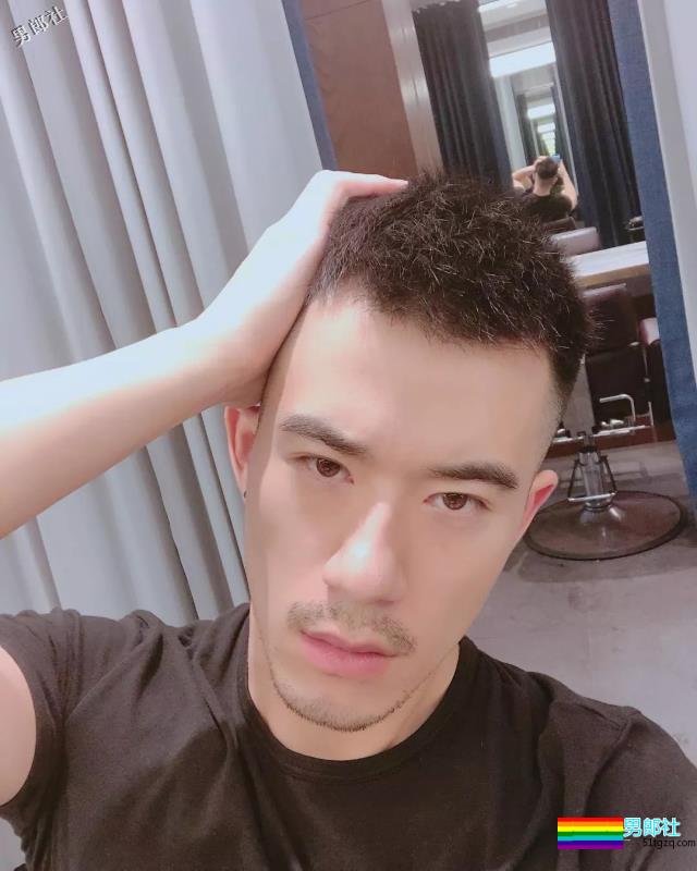 男版红楼梦的男主是什么人？还上演床戏！ - 51虹马