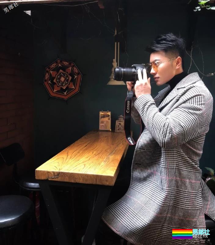 长相酷似宁泽涛，又和王浩然是好友，这个小狼狗私教的肌肉有点石更！ - 51虹马