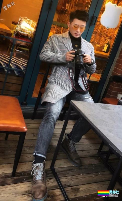 长相酷似宁泽涛，又和王浩然是好友，这个小狼狗私教的肌肉有点石更！ - 51虹马