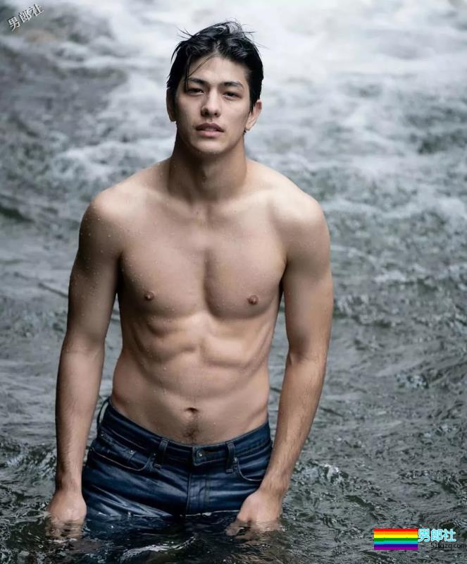 luck小奶狗天菜，屏里肌肉硬汉，屏外逗比天真浪漫！！ - 51虹马