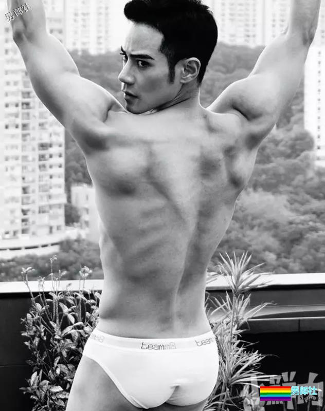 拜倒在这枚小叔的白内裤之下押大还是押小？胸肌傲人超想捏! - 51虹马