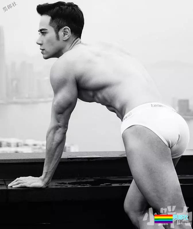 拜倒在这枚小叔的白内裤之下押大还是押小?胸肌傲人超想捏! - 51虹马 拜倒在这枚小叔的白内裤之下押大还是押小?胸肌傲人超想捏! - 51虹马