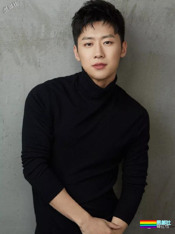 阳光小奶狗身材好到炸！八块腹肌抢镜，荷尔蒙爆棚超sexxy! - 51虹马