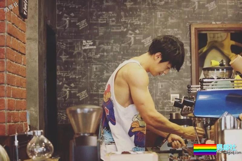 阳光小奶狗身材好到炸！八块腹肌抢镜，荷尔蒙爆棚超sexxy! - 51虹马