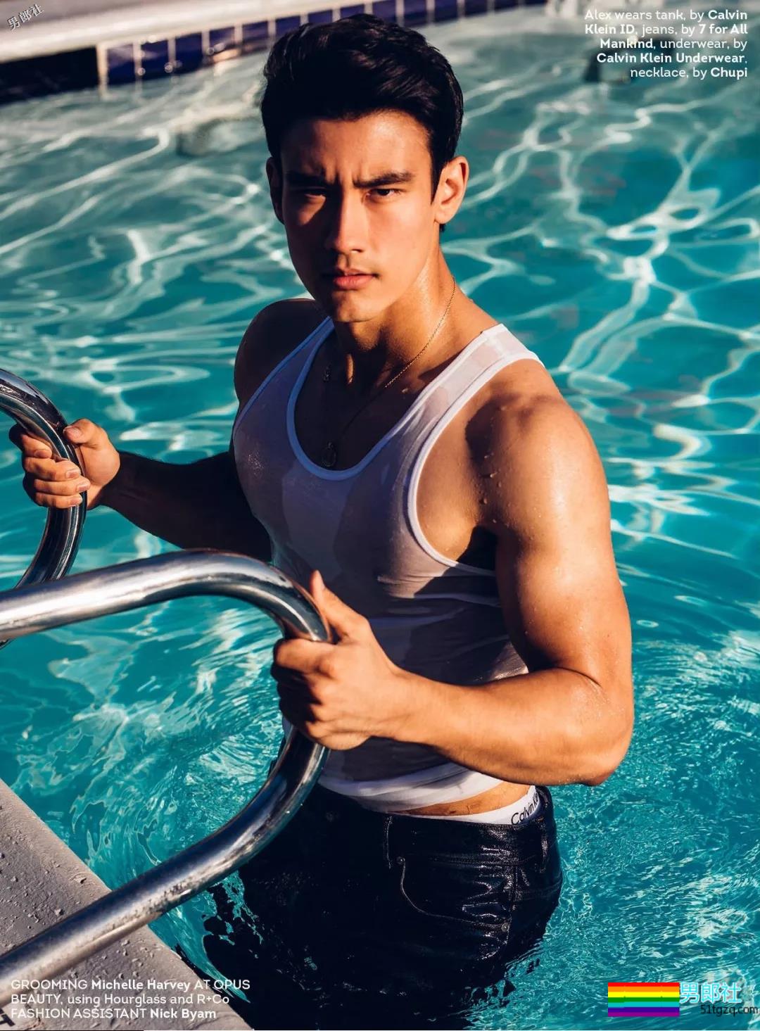 帅气肌肉医生强吻男同事，现又泳池湿身露内裤边 - 51虹马