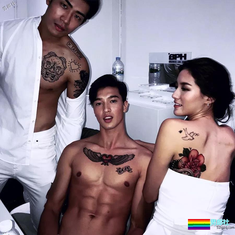 他拍泼水节海报被指掉价？醒醒，你认错人了。 - 51虹马