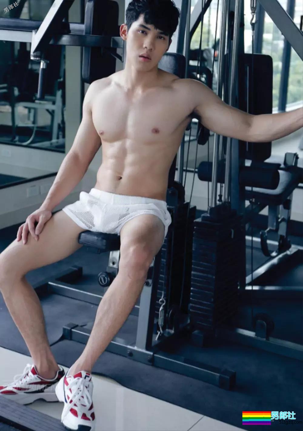 看看帅哥冷静一下！ - 51虹马