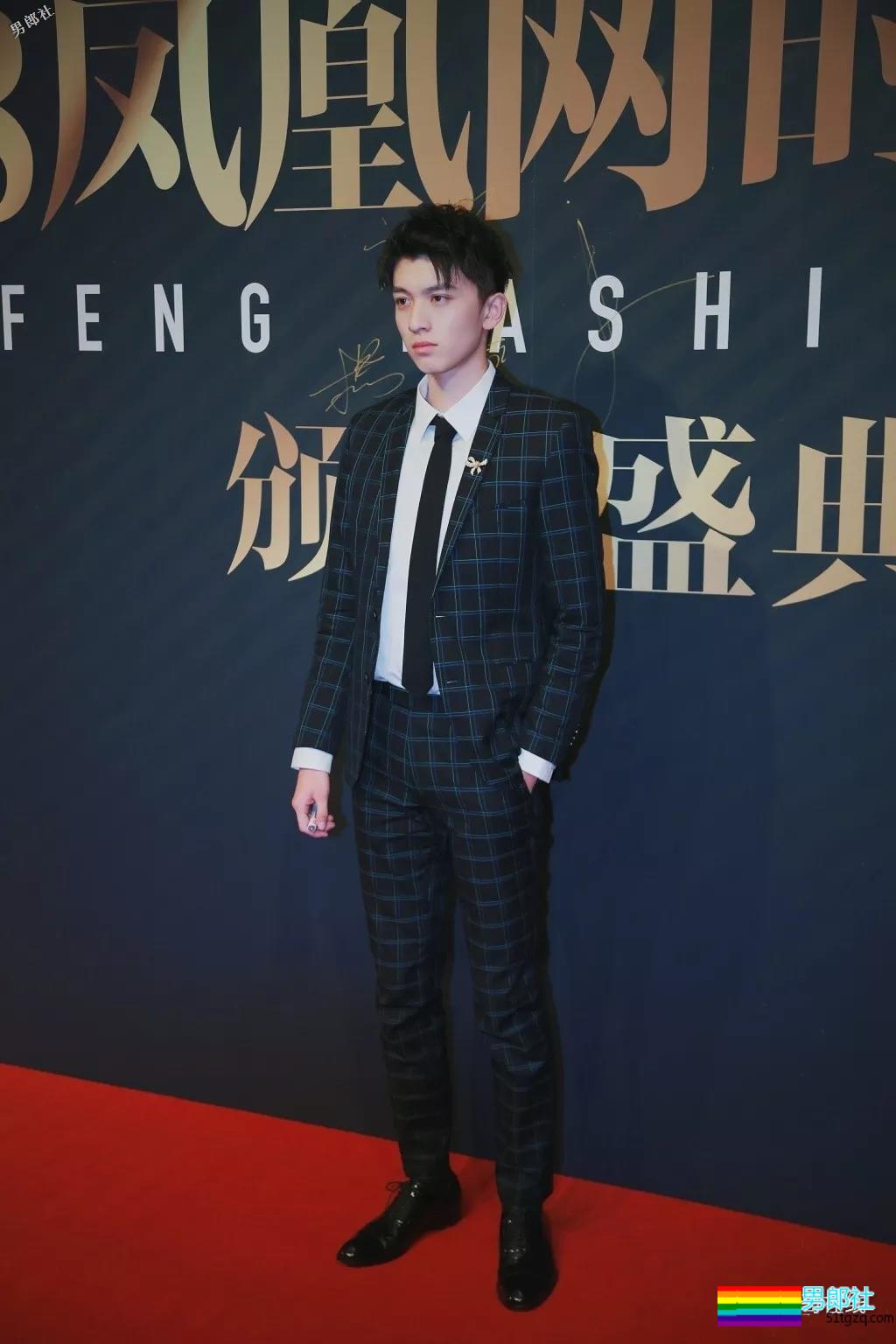 天生校草脸，气质清新又清涩的小哥哥！ - 51虹马