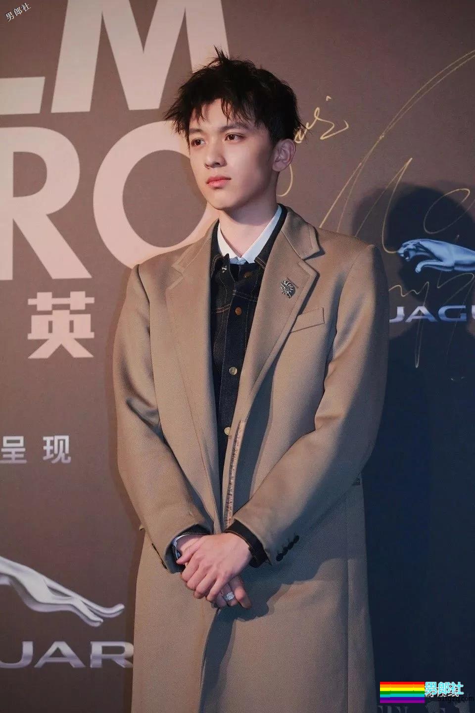 天生校草脸，气质清新又清涩的小哥哥！ - 51虹马