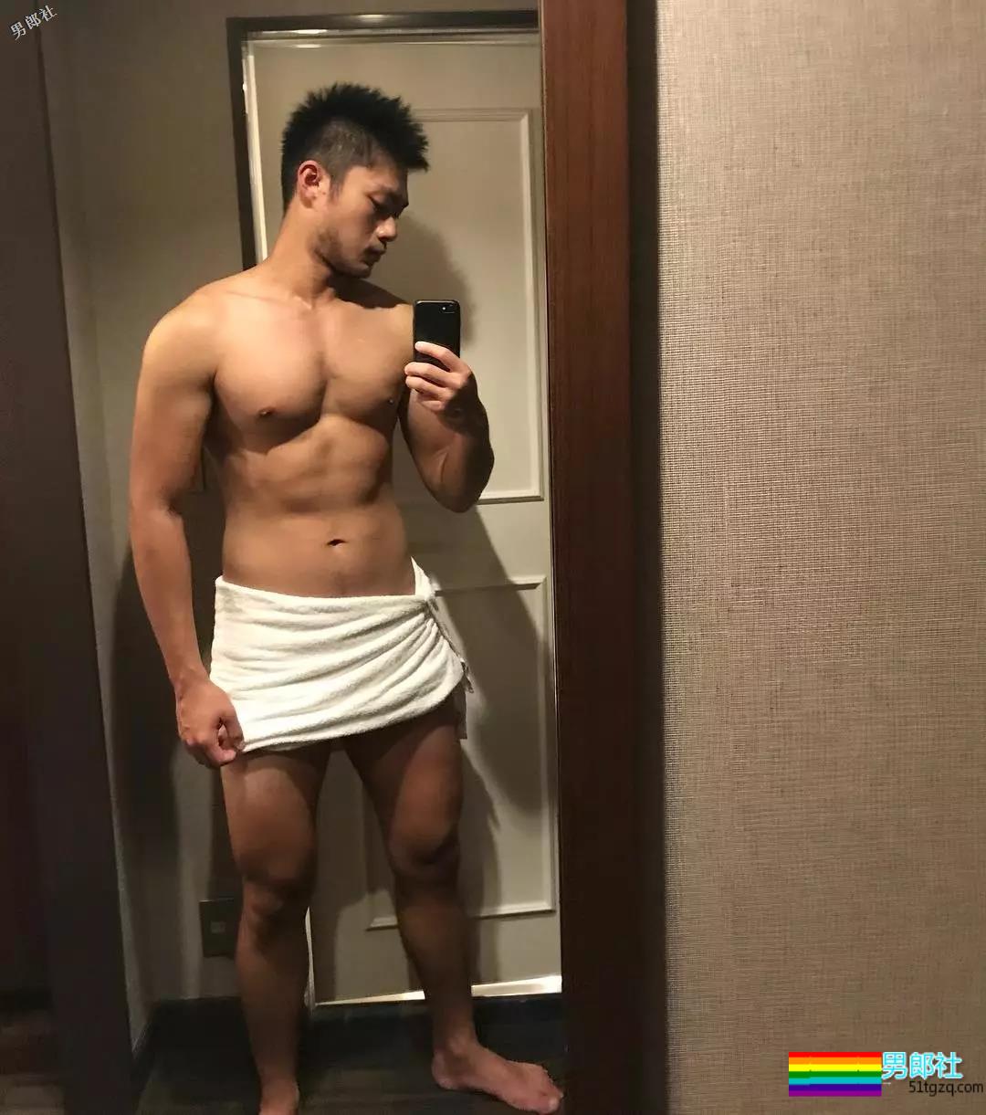 湾湾忠犬消防肌肉男神似岛国片男1，渴望下海 - 51虹马