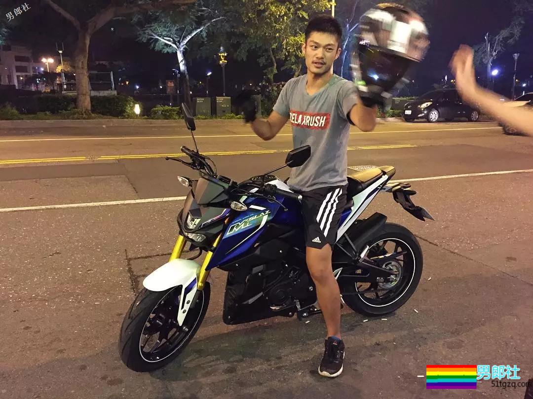 湾湾忠犬消防肌肉男神似岛国片男1，渴望下海 - 51虹马