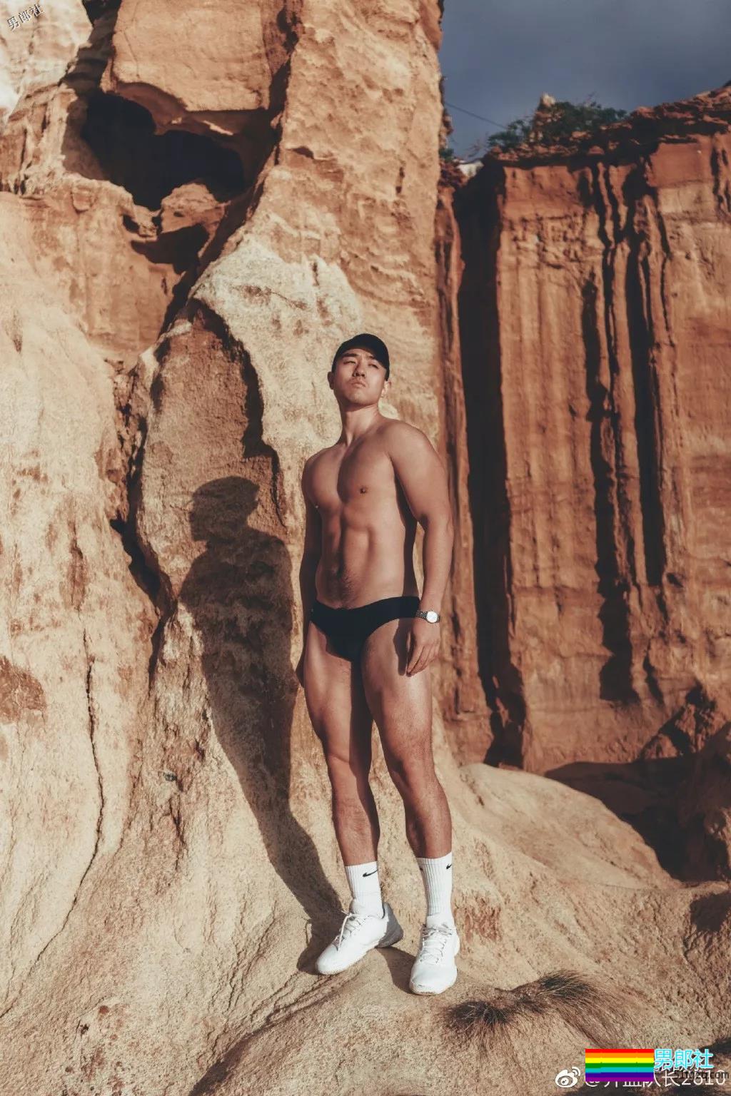 井盖队长被性骚扰，流氓也太可恶惹。话说，长得好看，怎么也会那么麻烦啊！ - 51虹马