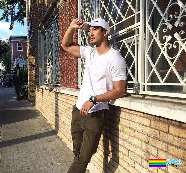 谁说中国男人不性感，是你没有认识他! - 51虹马