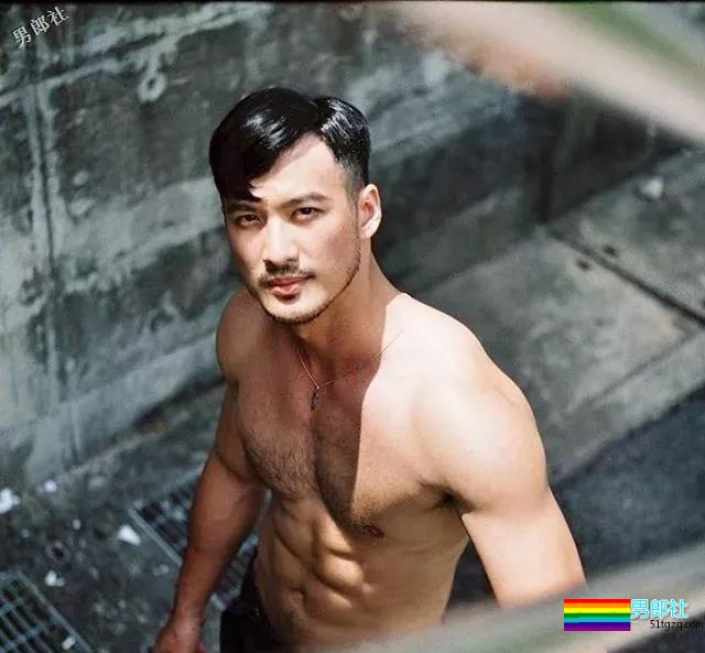 谁说中国男人不性感，是你没有认识他! - 51虹马