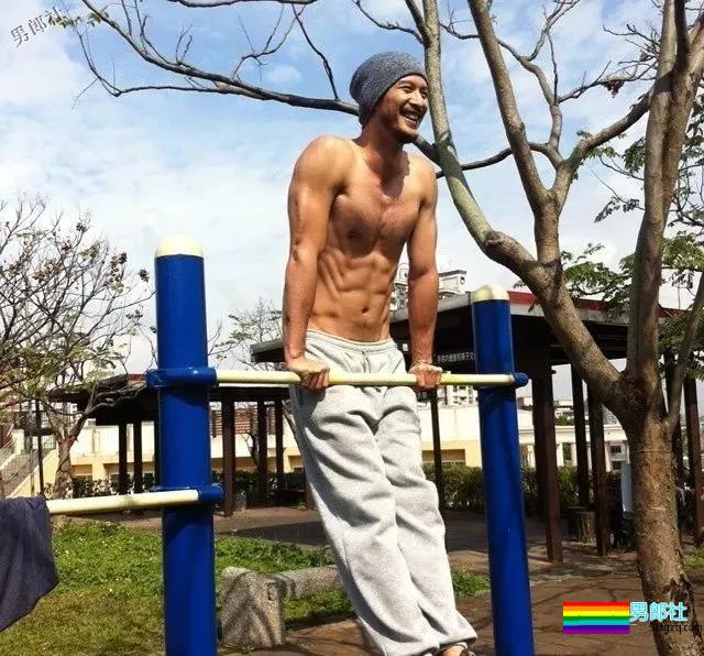 谁说中国男人不性感，是你没有认识他! - 51虹马