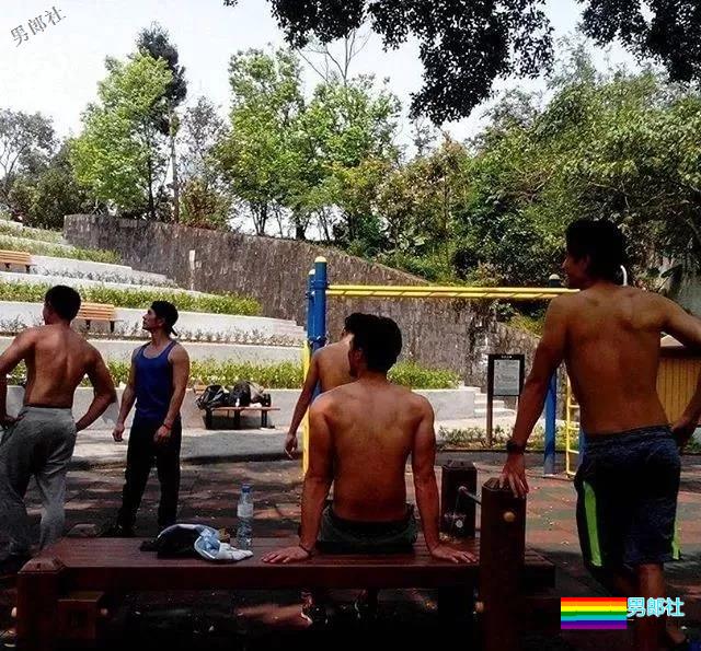 谁说中国男人不性感，是你没有认识他! - 51虹马