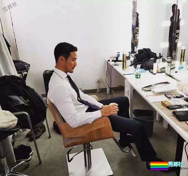 谁说中国男人不性感，是你没有认识他! - 51虹马