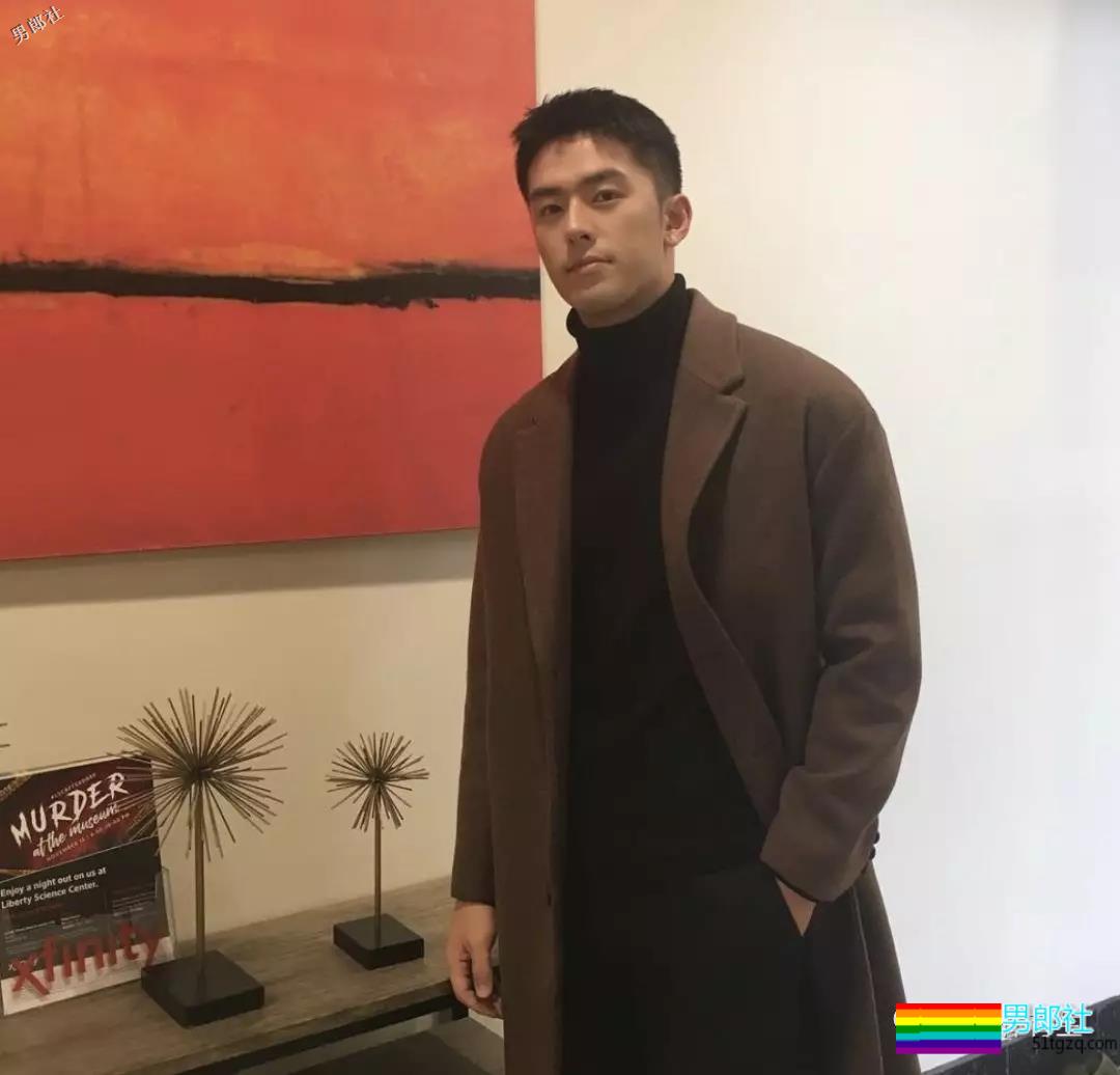 gay圈头像之王，太多人拿他做头像，总是不好好穿衣服~ - 51虹马