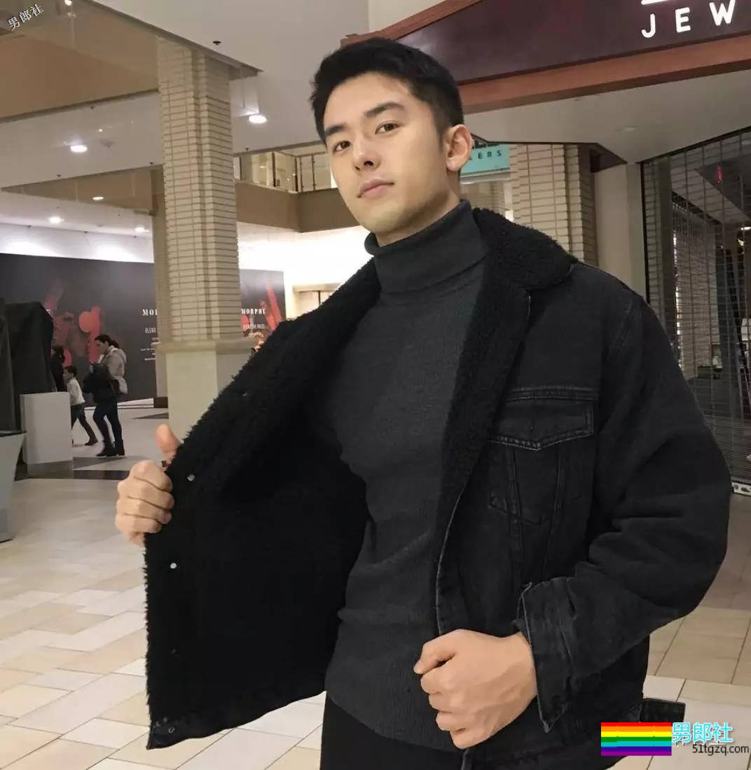 gay圈头像之王，太多人拿他做头像，总是不好好穿衣服~ - 51虹马