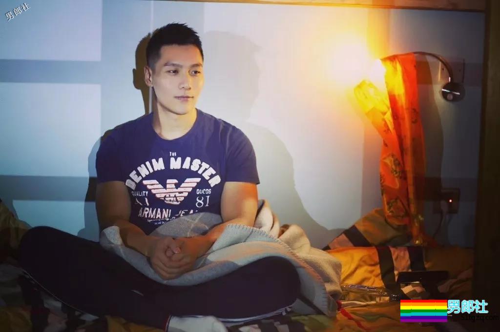 北体大校草+天菜私教+退役小哥+地铁“大”物帅哥，一萝筐神仙好肉体，看花了眼！ - 51虹马