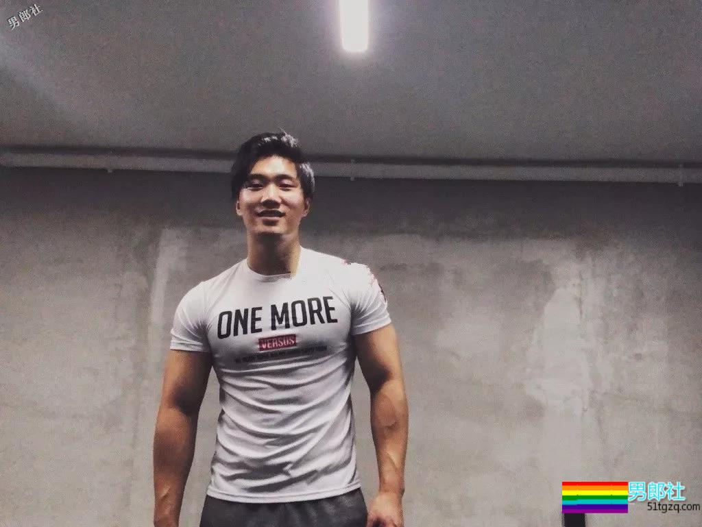 北体大校草+天菜私教+退役小哥+地铁“大”物帅哥，一萝筐神仙好肉体，看花了眼！ - 51虹马