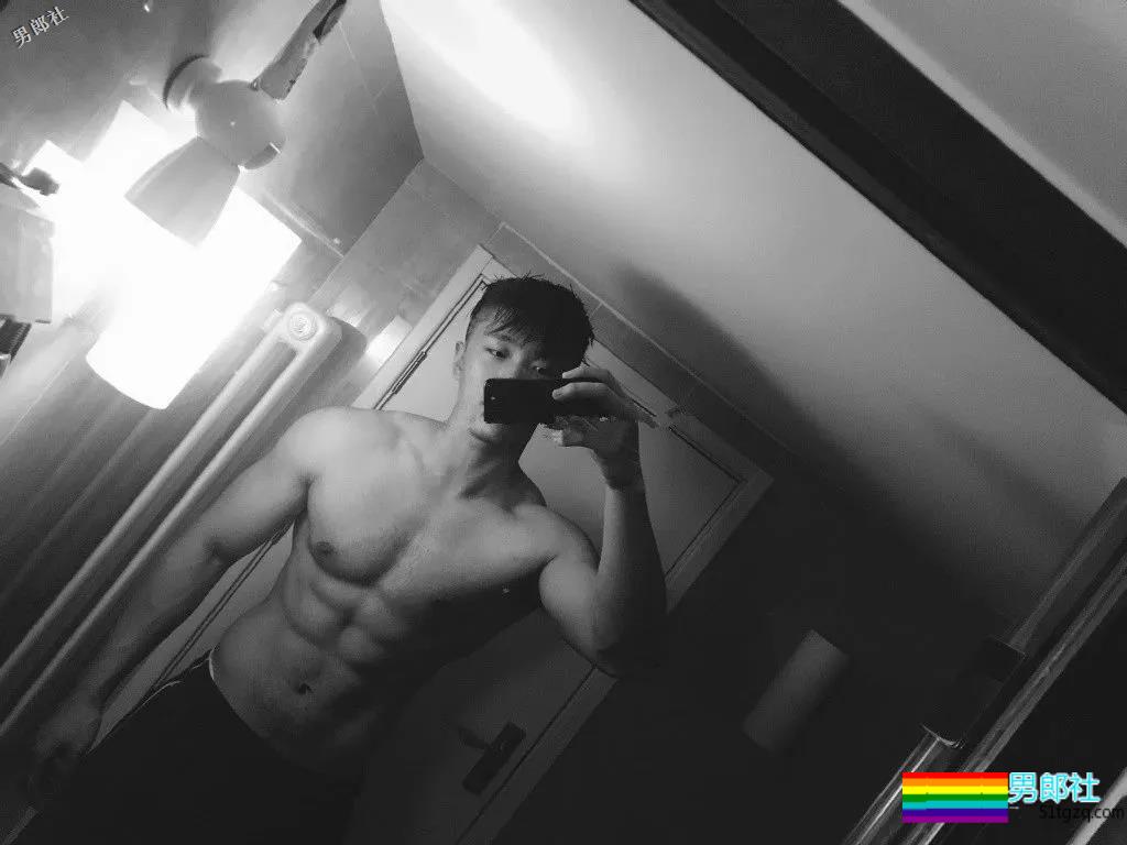 北体大校草+天菜私教+退役小哥+地铁“大”物帅哥，一萝筐神仙好肉体，看花了眼！ - 51虹马