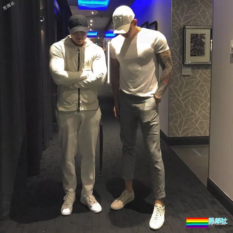 195篮球系长腿“大弟弟”，痞帅小爷们一身腱子肉，Man爆了！ - 51虹马