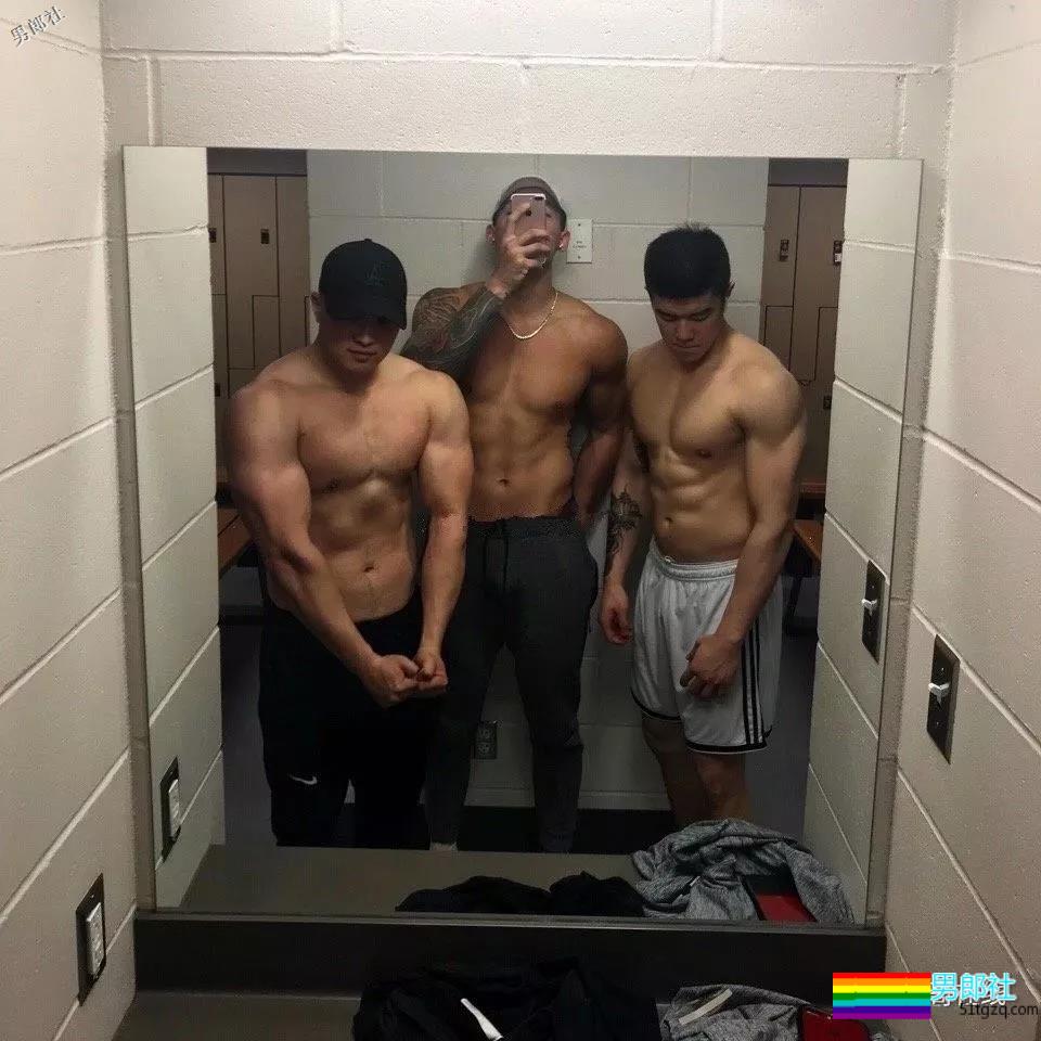 195篮球系长腿“大弟弟”,痞帅小爷们一身腱子肉,Man爆了! - 51虹马 195篮球系长腿“大弟弟”,痞帅小爷们一身腱子肉,Man爆了! - 51虹马