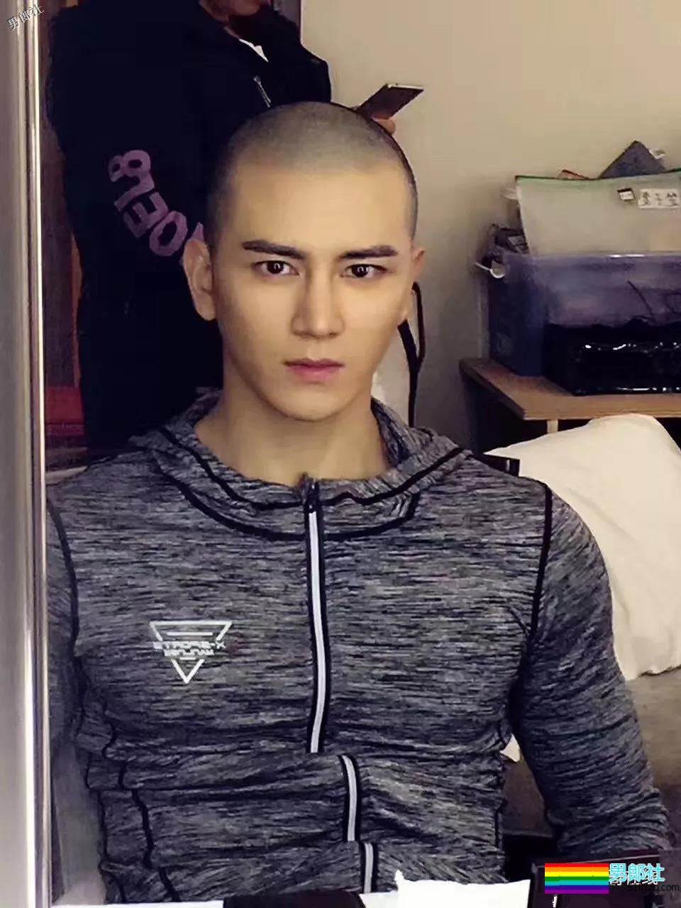 靠腱子肉走红的COOL GUY冠军被质疑整容，小狼狗用一身荷尔蒙实在圈粉！ - 51虹马