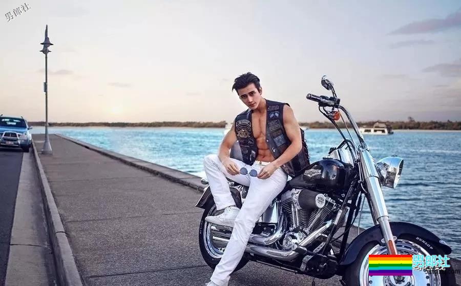 靠腱子肉走红的COOL GUY冠军被质疑整容，小狼狗用一身荷尔蒙实在圈粉！ - 51虹马