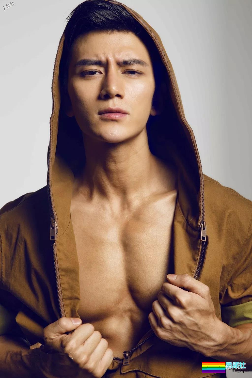 靠腱子肉走红的COOL GUY冠军被质疑整容，小狼狗用一身荷尔蒙实在圈粉！ - 51虹马