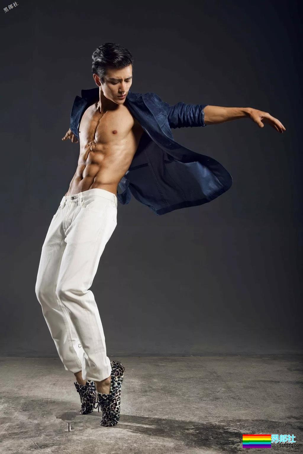 靠腱子肉走红的COOL GUY冠军被质疑整容，小狼狗用一身荷尔蒙实在圈粉！ - 51虹马