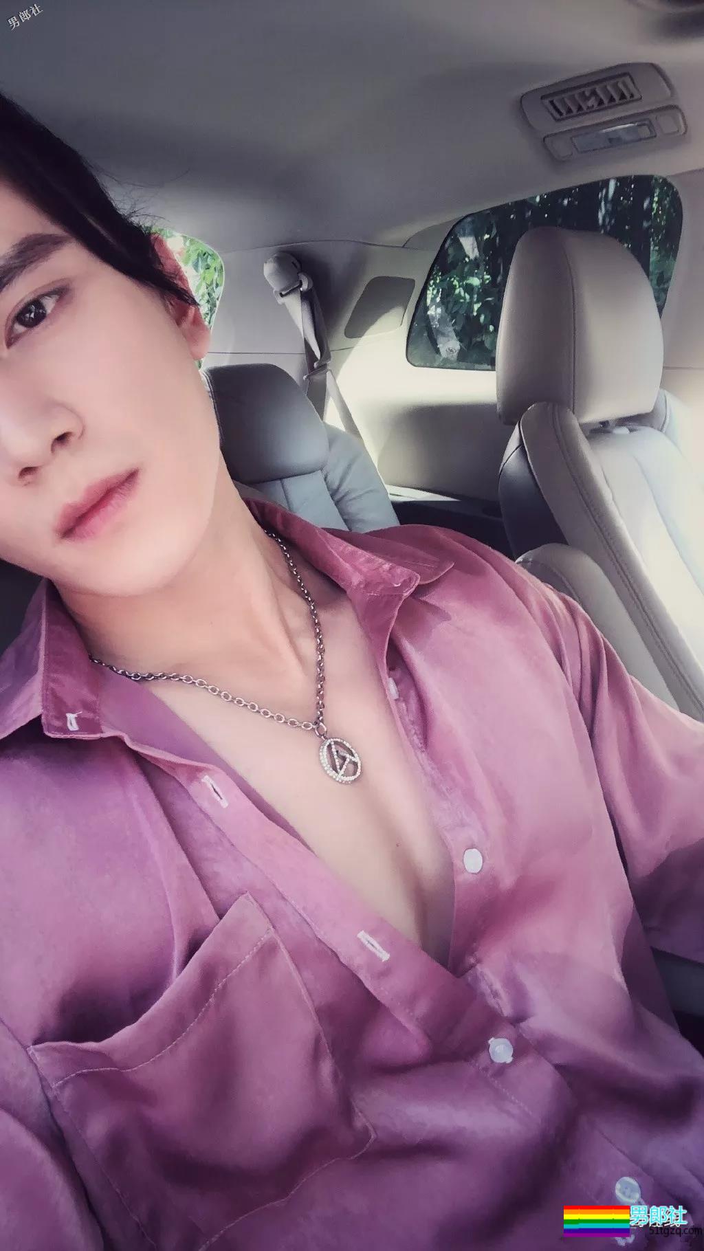 靠腱子肉走红的COOL GUY冠军被质疑整容，小狼狗用一身荷尔蒙实在圈粉！ - 51虹马