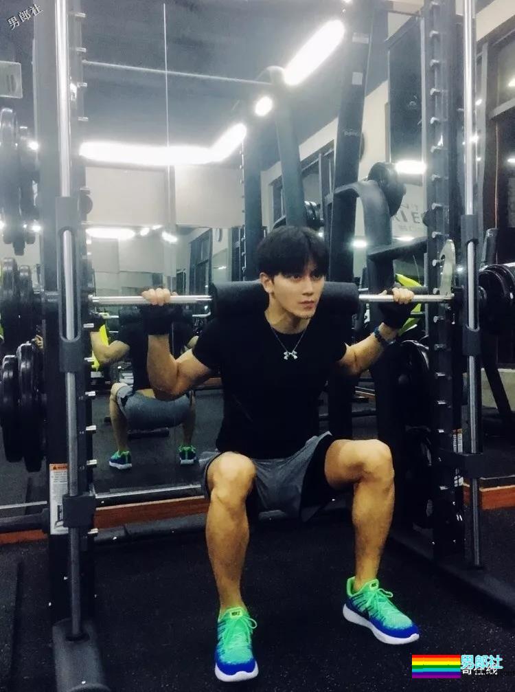 靠腱子肉走红的COOL GUY冠军被质疑整容，小狼狗用一身荷尔蒙实在圈粉！ - 51虹马