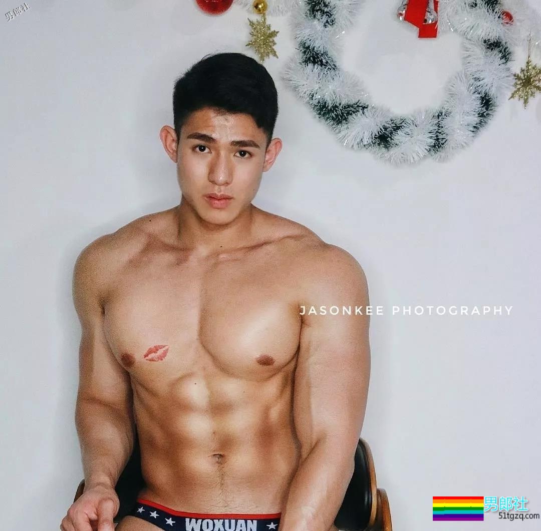 颜高活好条儿顺，萌帅小狼狗臀翘长腿，空挡小短裤快来押！ - 51虹马